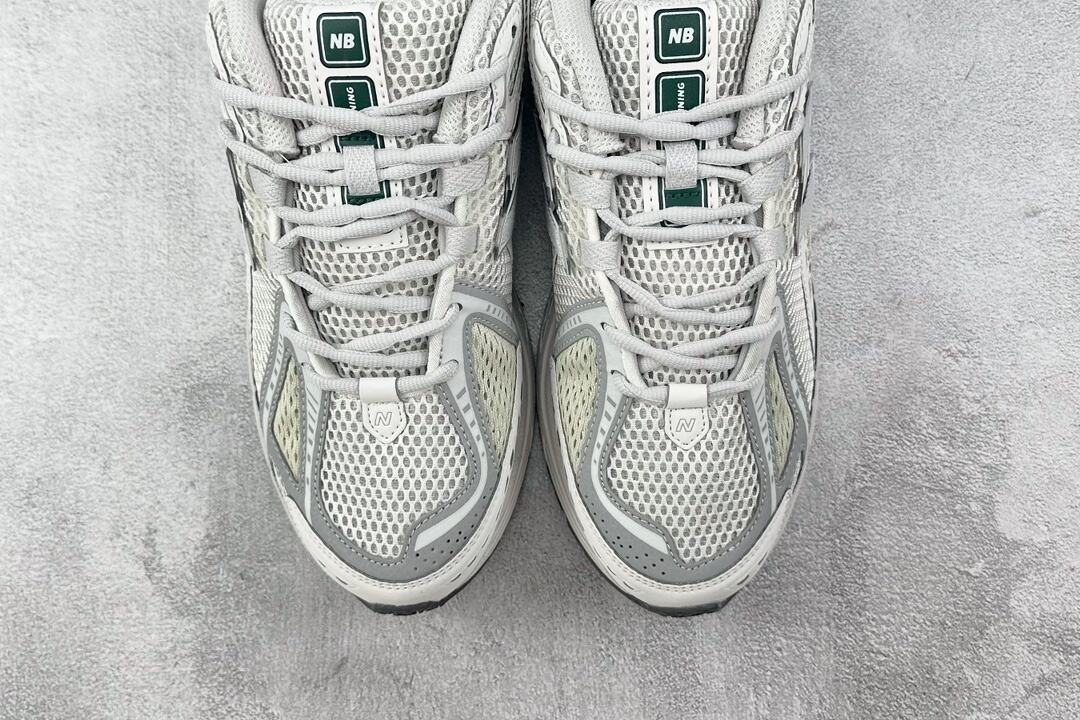 New Balance 1906R