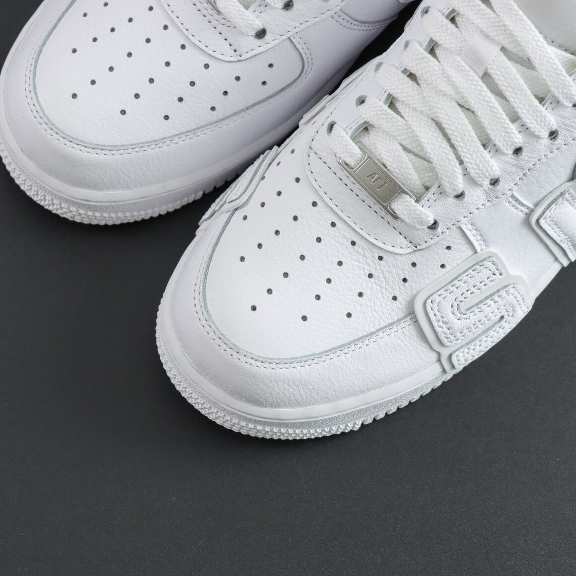 Nike Air Force 1 Low Supreme White