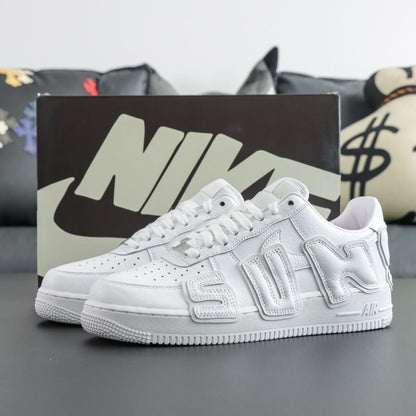 Nike Air Force 1 Low Supreme White